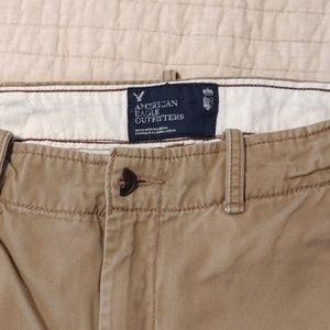 American eagle khaki pants